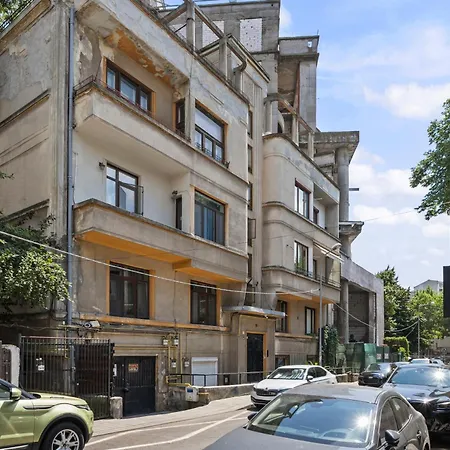 Roval Boutique - Historical Center